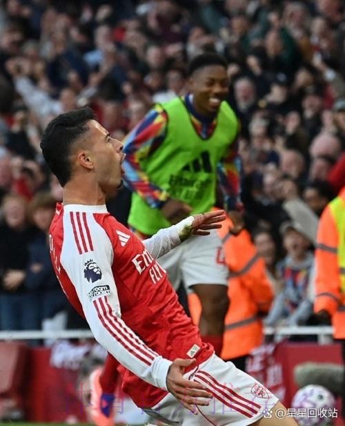 阿森纳0-0闷平利物浦!5连胜被终结,仍6分领跑英超,三叉戟哑火 阿森纳0-0闷平利物浦!5连胜被终结,仍6分领跑英超,三叉戟哑火